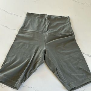 Lululemon size 8 long shorts